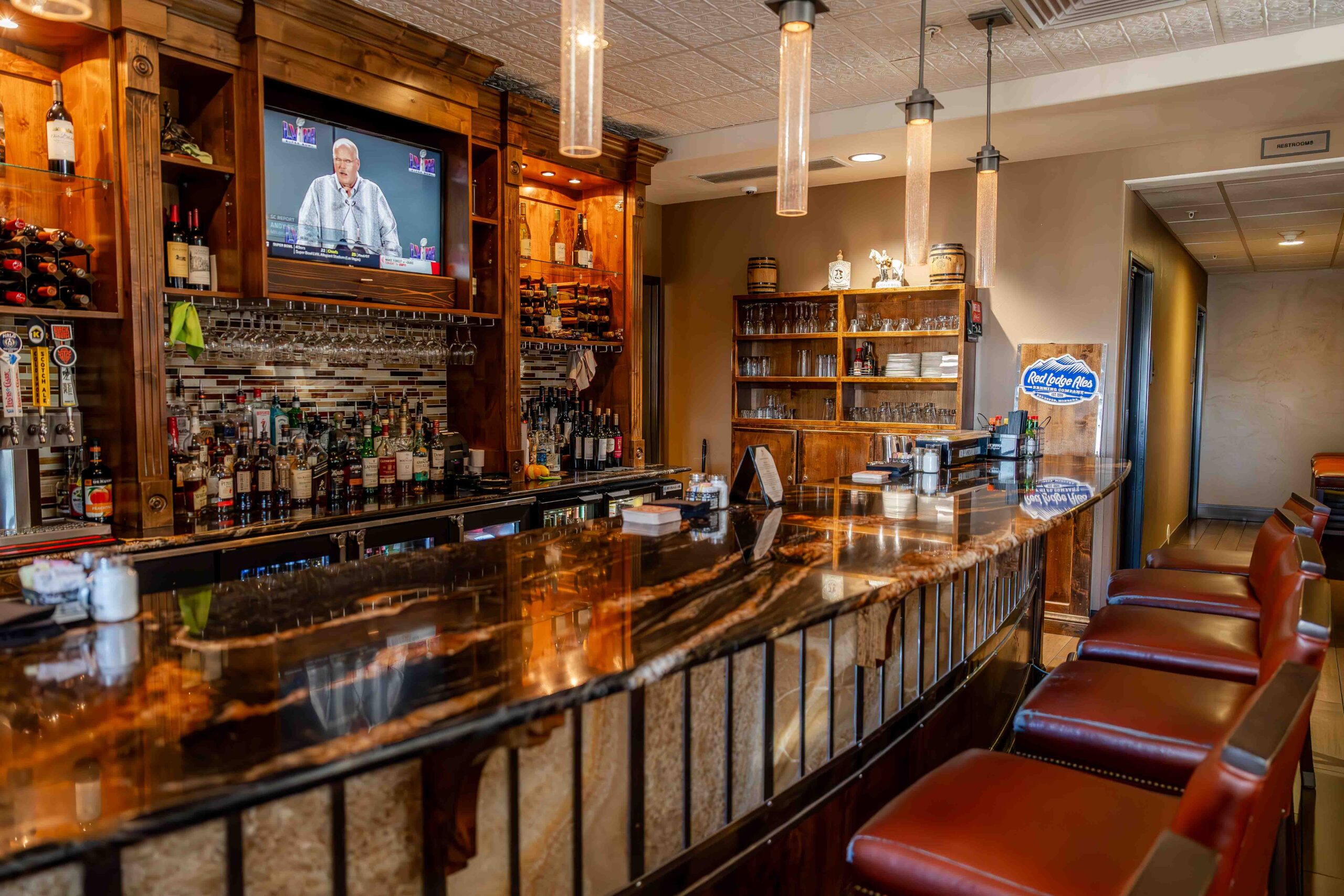The bar at the 8th Street at the Ivy